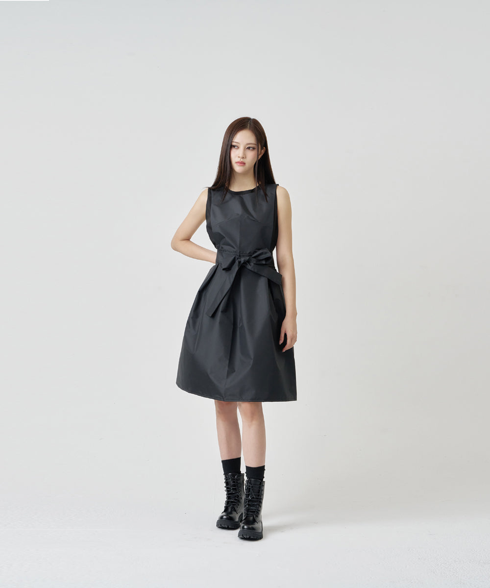 Short Hepburn Apron
