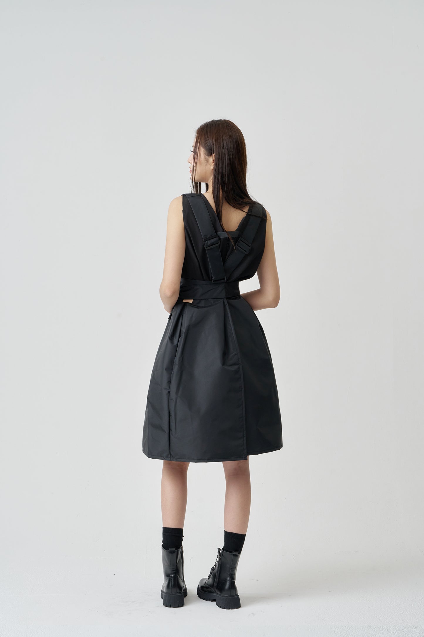 Short Hepburn Apron