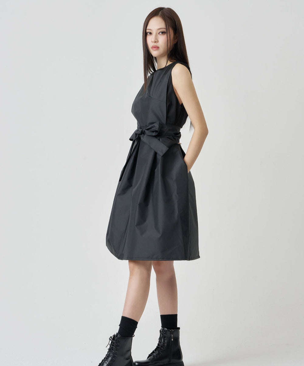 Short Hepburn Apron
