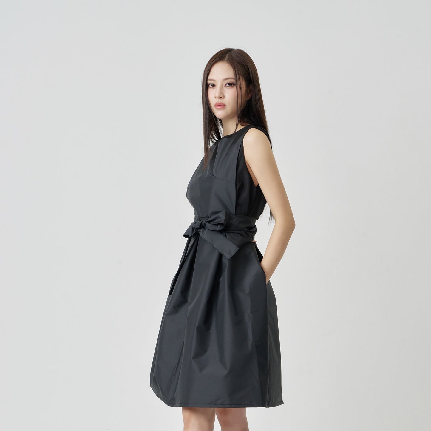 Short Hepburn Apron