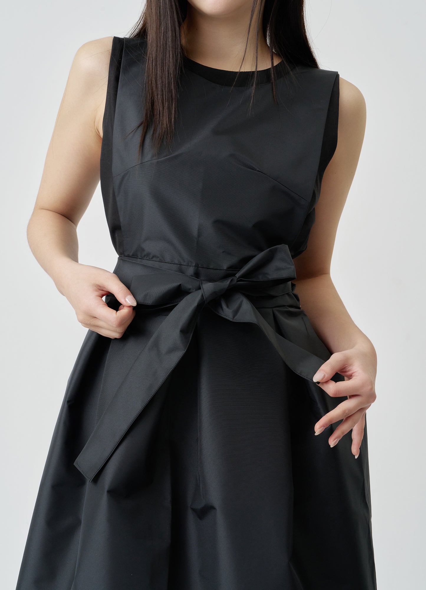 Short Hepburn Apron